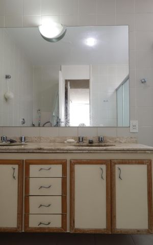 Apartamento à venda com 370m², 5 quartos e 4 vagasBanheiro da Suíte 3