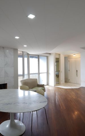 Apartamento à venda com 370m², 5 quartos e 4 vagasSala