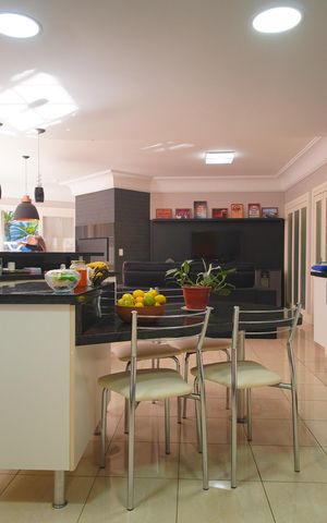 Casa à venda com 295m², 3 quartos e 3 vagasCozinha
