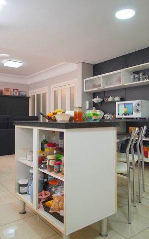 Casa à venda com 295m², 3 quartos e 3 vagasCozinha