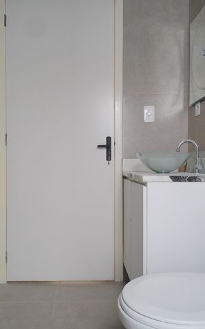 Casa à venda com 110m², 2 quartos e 2 vagasBanheiro da Suíte