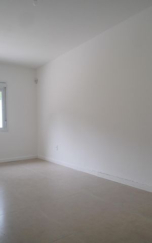Casa à venda com 110m², 2 quartos e 2 vagasSuíte