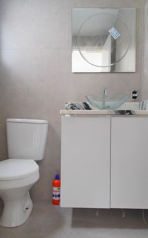Casa à venda com 110m², 2 quartos e 2 vagasBanheiro