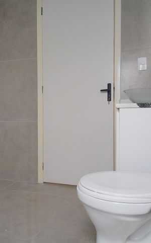 Casa à venda com 110m², 2 quartos e 2 vagasBanheiro da Suíte
