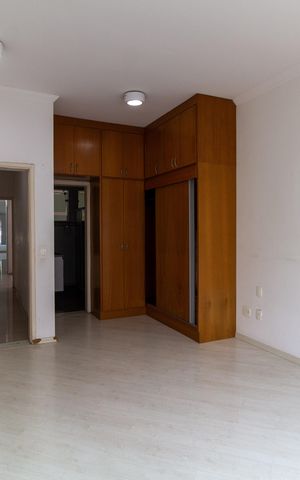 Casa à venda com 468m², 5 quartos e 4 vagas Casa à venda com 468m², 5 quartos e 4 vagasSuíte 2