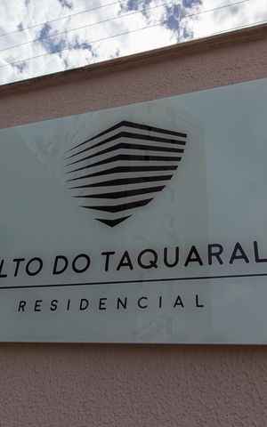 Apartamento à venda com 46m², 2 quartos e 1 vaga Apartamento à venda com 46m², 2 quartos e 1 vagaFachada