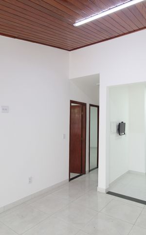 Casa à venda com 74m², 2 quartos e 1 vagaSala