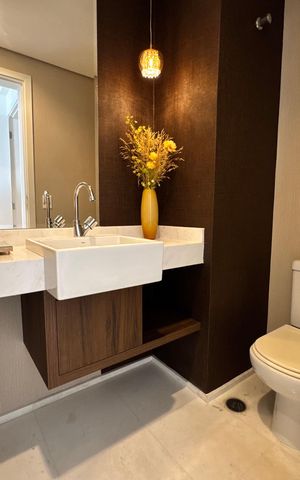 Apartamento à venda com 195m², 3 quartos e 4 vagas Apartamento à venda com 195m², 3 quartos e 4 vagasLavabo