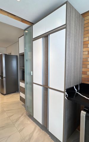 Apartamento à venda com 195m², 3 quartos e 4 vagas