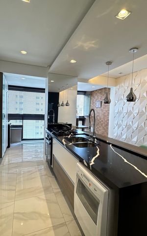 Apartamento à venda com 195m², 3 quartos e 4 vagas Apartamento à venda com 195m², 3 quartos e 4 vagasCozinha