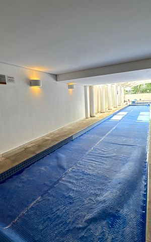 Apartamento à venda com 195m², 3 quartos e 4 vagas Apartamento à venda com 195m², 3 quartos e 4 vagasPiscina aquecida