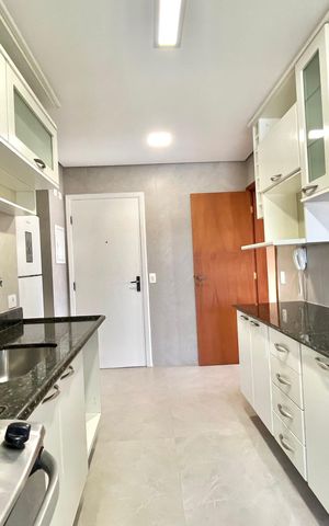 Apartamento para alugar com 98m², 2 quartos e 2 vagas Apartamento para alugar com 98m², 2 quartos e 2 vagasCozinha