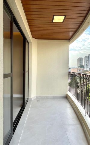 Apartamento para alugar com 98m², 2 quartos e 2 vagas Apartamento para alugar com 98m², 2 quartos e 2 vagasVaranda