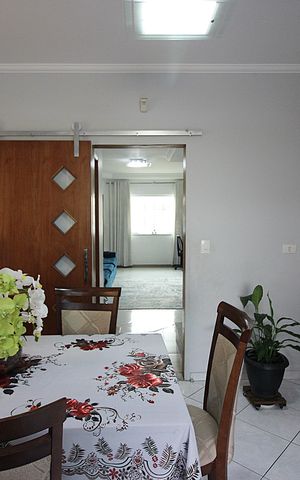 Casa à venda com 216m², 3 quartos e 4 vagasCopa