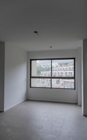 Apartamento à venda com 72m², 3 quartos e 2 vagas Apartamento à venda com 72m², 3 quartos e 2 vagasSala