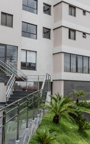 Apartamento à venda com 72m², 3 quartos e 2 vagas Apartamento à venda com 72m², 3 quartos e 2 vagasFachada