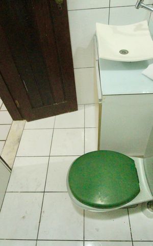 Casa para alugar com 160m², 3 quartos e 2 vagas Casa para alugar com 160m², 3 quartos e 2 vagasBanheiro da Suíte