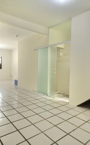 Casa para alugar com 160m², 3 quartos e 2 vagas Casa para alugar com 160m², 3 quartos e 2 vagasSala