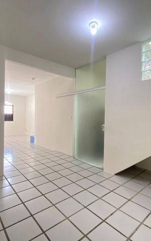 Casa para alugar com 160m², 3 quartos e 2 vagas Casa para alugar com 160m², 3 quartos e 2 vagasSala