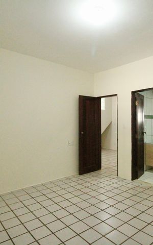 Casa para alugar com 160m², 3 quartos e 2 vagas Casa para alugar com 160m², 3 quartos e 2 vagasSuíte