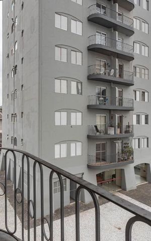 Apartamento para alugar com 65m², 2 quartos e 1 vagaVaranda