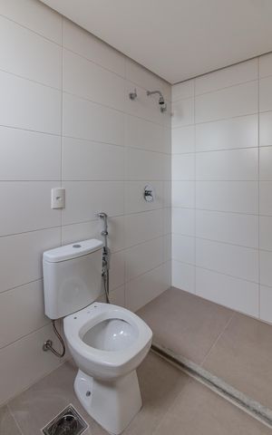 Apartamento à venda com 209m², 3 quartos e 3 vagas Apartamento à venda com 209m², 3 quartos e 3 vagasBanheiro Suíte 3