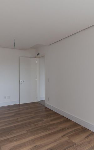 Apartamento à venda com 209m², 3 quartos e 3 vagas Apartamento à venda com 209m², 3 quartos e 3 vagasSuíte 3
