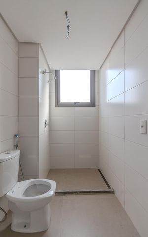 Apartamento à venda com 209m², 3 quartos e 3 vagas Apartamento à venda com 209m², 3 quartos e 3 vagasBanheiro Suíte 2