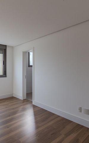 Apartamento à venda com 209m², 3 quartos e 3 vagas Apartamento à venda com 209m², 3 quartos e 3 vagasSuíte 3