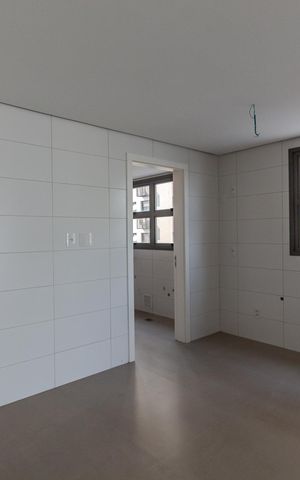 Apartamento à venda com 209m², 3 quartos e 3 vagas Apartamento à venda com 209m², 3 quartos e 3 vagasCozinha
