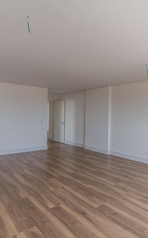 Apartamento à venda com 209m², 3 quartos e 3 vagas Apartamento à venda com 209m², 3 quartos e 3 vagasSuíte 1