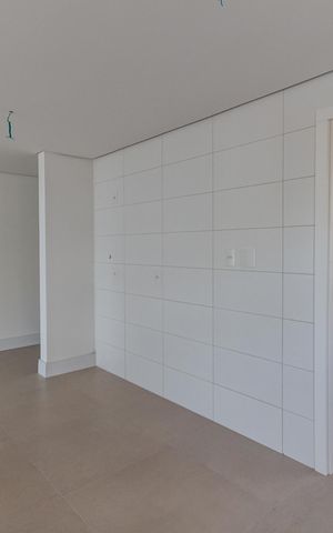 Apartamento à venda com 209m², 3 quartos e 3 vagas Apartamento à venda com 209m², 3 quartos e 3 vagasCozinha