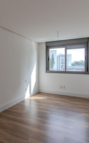 Apartamento à venda com 209m², 3 quartos e 3 vagas Apartamento à venda com 209m², 3 quartos e 3 vagasSuíte 3
