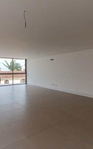 Apartamento à venda com 209m², 3 quartos e 3 vagas Apartamento à venda com 209m², 3 quartos e 3 vagasSala