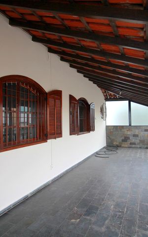 Casa à venda com 431m², 4 quartos e 1 vagaVaranda