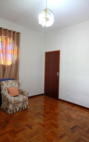 Casa à venda com 431m², 4 quartos e 1 vagaSala