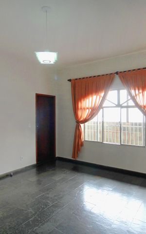 Casa à venda com 431m², 4 quartos e 1 vagaSala de Jantar
