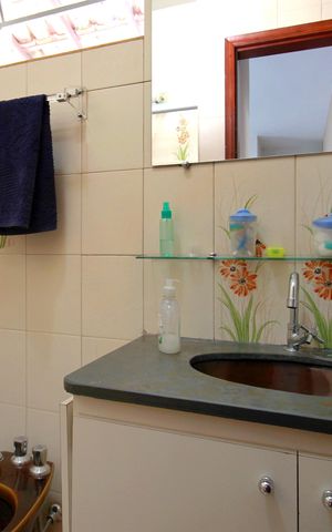 Casa à venda com 431m², 4 quartos e 1 vagaBanheiro