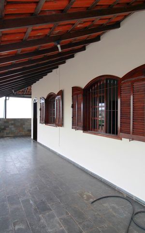 Casa à venda com 431m², 4 quartos e 1 vagaVaranda