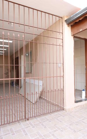 Casa para alugar com 191m², 3 quartos e 14 vagasQuintal