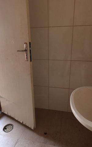 Casa para alugar com 191m², 3 quartos e 14 vagasBanheiro de serviço
