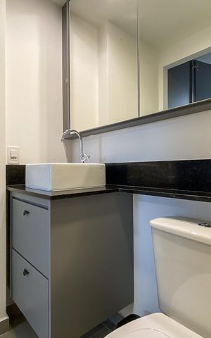 Studio à venda com 28m², 1 quarto e sem vaga Studio à venda com 28m², 1 quarto e sem vagaBanheiro