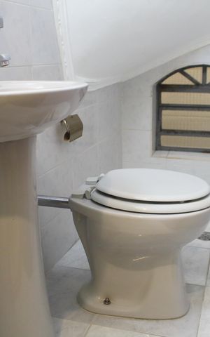 Casa à venda com 185m², 5 quartos e 3 vagasLavabo