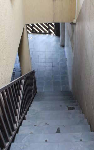 Casa à venda com 185m², 5 quartos e 3 vagasEscada Garagem