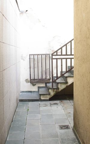 Casa à venda com 185m², 5 quartos e 3 vagasCorredor