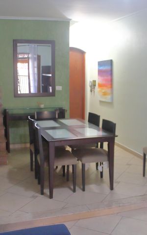 Casa à venda com 185m², 5 quartos e 3 vagasSala