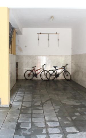 Casa à venda com 185m², 5 quartos e 3 vagasGaragem