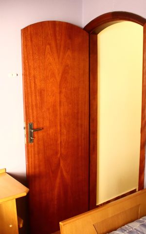 Casa à venda com 185m², 5 quartos e 3 vagasQuarto 2