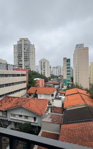 Apartamento à venda com 38m², 1 quarto e sem vaga Apartamento à venda com 38m², 1 quarto e sem vagaVaranda