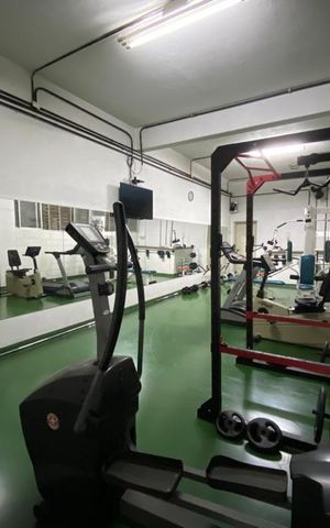 Apartamento para alugar com 340m², 4 quartos e 5 vagas Apartamento para alugar com 340m², 4 quartos e 5 vagasÁrea comum